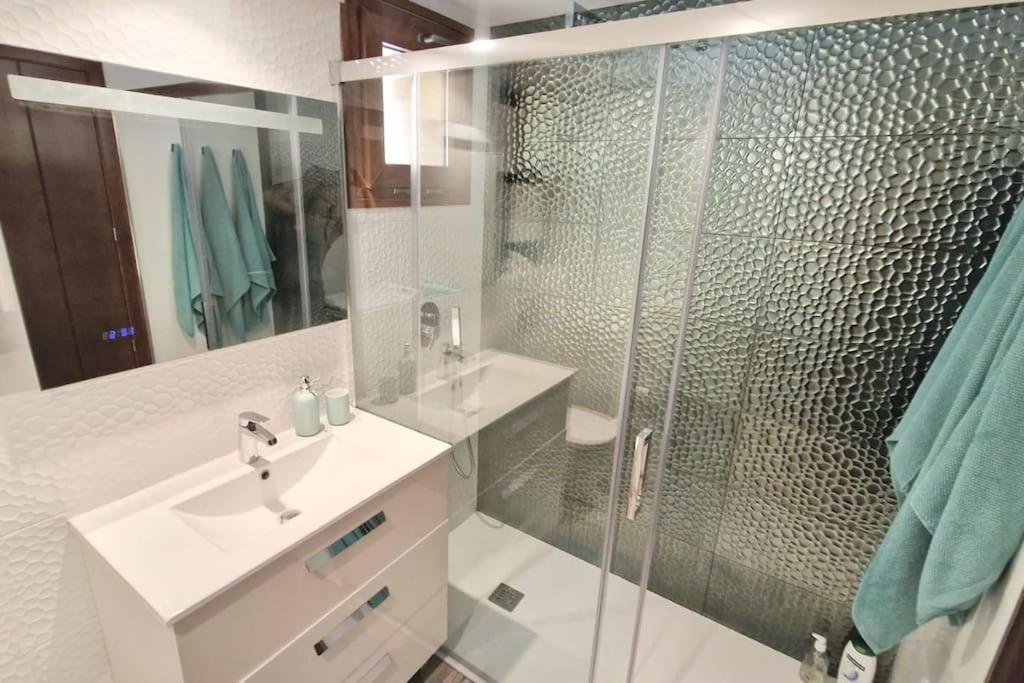 Olivia Sunny 2 Bedroom Apartament Punta Prima Торевиеха Екстериор снимка