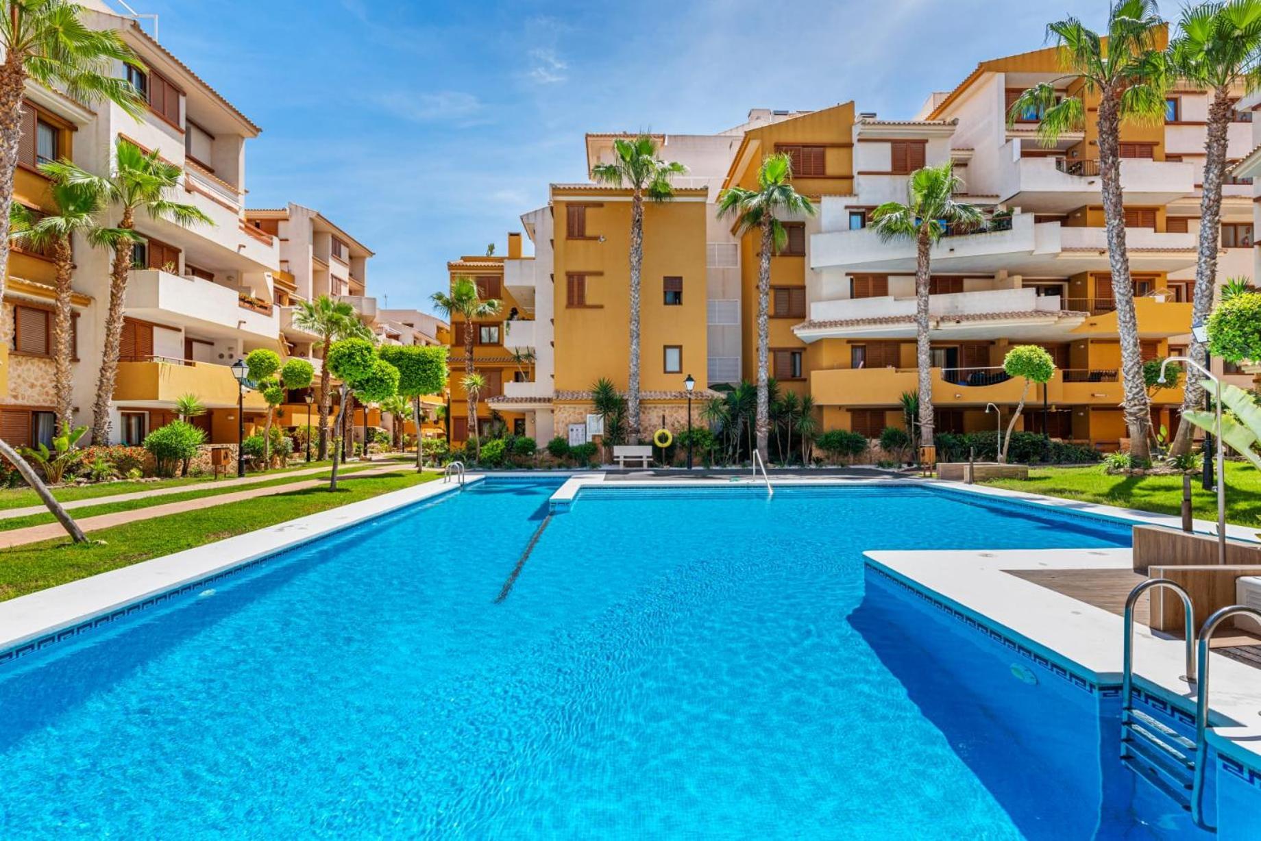 Olivia Sunny 2 Bedroom Apartament Punta Prima Торевиеха Екстериор снимка