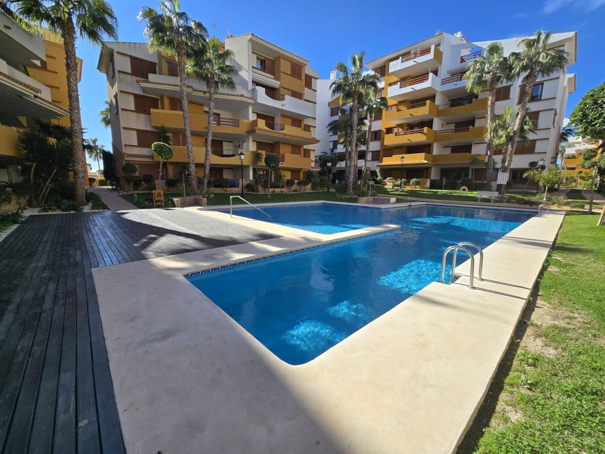 Olivia Sunny 2 Bedroom Apartament Punta Prima Торевиеха Екстериор снимка